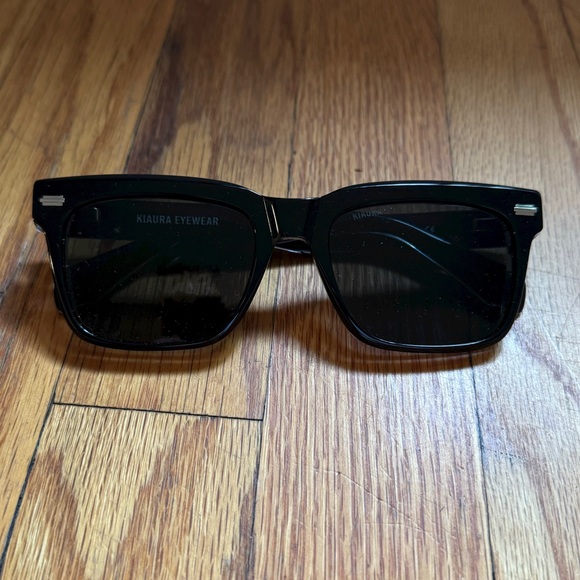 Kiaura eichler unisex sunglasses in black crystal - Picture 3 of 4